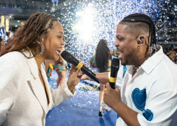 Jéssica Martin recebe Prêmio Dandara na Alerj por trajetória no samba e protagonismo no Carnaval do Rio.