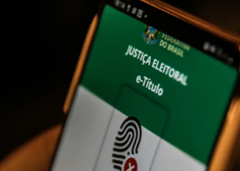 Eleitores têm até 6 de maio para transferir o título e mudar o local de votação, segundo o TSE.