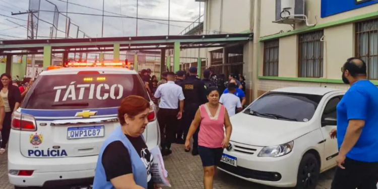 Ataque em escola de Rio Branco (AC) deixou duas pessoas mortas e feridos. Adolescente de 13 anos é suspeito e foi apreendido; aulas foram suspensas por três dias.