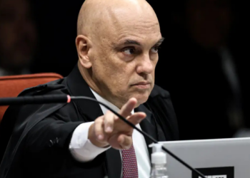 Alexandre de Moraes mantém prisão do deputado Thiago Rangel e impede votação na Alerj sobre soltura do parlamentar investigado pela PF.