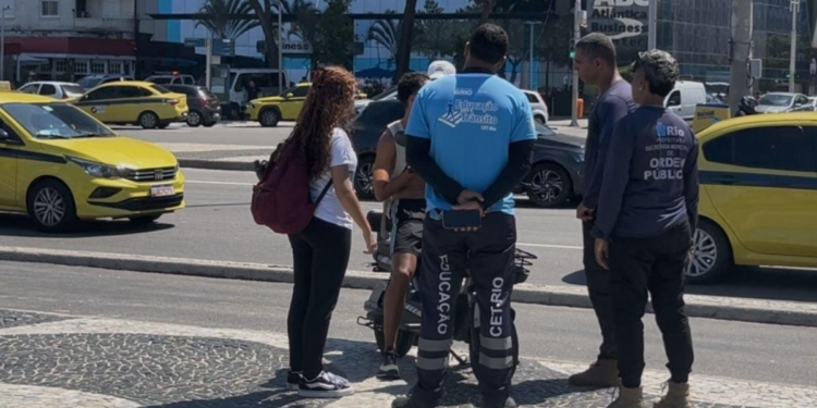 Ministério Público do Rio pede suspensão das novas regras para bicicletas e patinetes elétricos e questiona falta de estudos técnicos da Prefeitura.