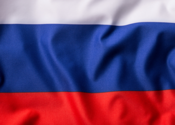 Quem deseja estudar ou trabalhar na Rússia com diploma obtido no exterior deve verificar as regras de reconhecimento acadêmico. Entenda como funciona a nostrificação e quais universidades possuem aceitação automática.