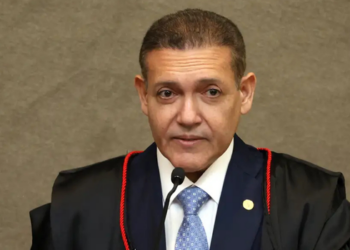 STF abriu prazo para a PGR analisar recurso da defesa de Jair Bolsonaro contra condenação por trama golpista. Defesa questiona julgamento e delação de Mauro Cid.