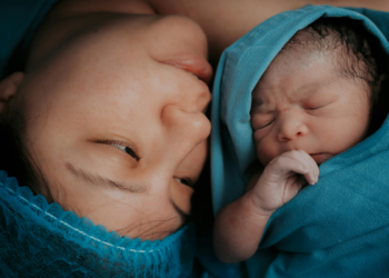 Brasil registrou 1.347 mortes maternas em 2024 e ainda está distante da meta da OMS. Especialistas destacam prevenção, pré-natal e assistência no SUS.