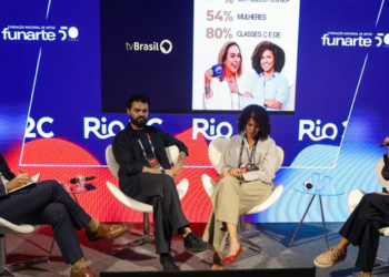 Rio2C discute inovação na comunicação pública e audiovisual no Brasil. TV 3.0, cinema nacional e programa Tela Brasil estão entre os destaques do evento.
