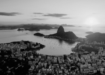 Ataque armado na zona oeste do Rio deixa um policial militar morto e três feridos durante patrulhamento na comunidade da Covanca.