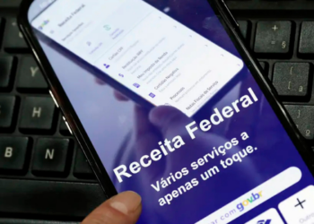 Receita Federal libera o maior lote de restituição do IR da história, com R$ 16 bilhões pagos a 8,75 milhões de contribuintes nesta sexta-feira.