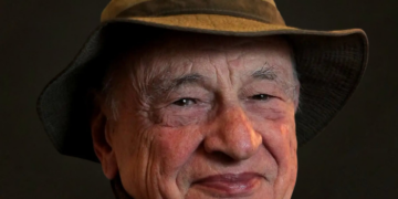 Edgar Morin morre aos 104 anos. Filósofo e sociólogo francês deixou legado na educação, sociologia e teoria do pensamento complexo, influenciando pesquisadores em todo o mundo.