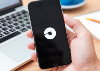 Uber firma parceria com o Ministério da Justiça para divulgar alertas de crianças e adolescentes desaparecidos em tempo real no aplicativo. Sistema integra o Alerta Amber.