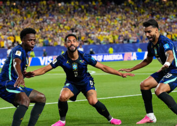 Com dois gols de Matheus Cunha, Brasil derrota o Haiti por 3 a 0, assume a liderança do Grupo C e fica muito próximo da classificação para as oitavas da Copa do Mundo.