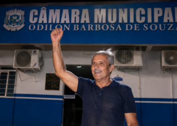 LDO de Presidente Kennedy vira alvo de polêmica após proposta para dispensar audiência pública no debate orçamentário.