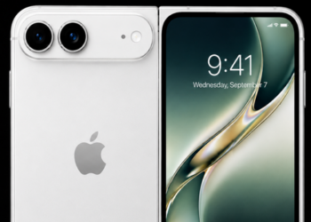 Vazamentos indicam que o primeiro iPhone dobrável da Apple pode chegar sem câmera teleobjetiva e com maior risco de aquecimento em tarefas exigentes. Lançamento é esperado para os próximos meses.