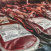 Junho Vermelho destaca a importância da doação de sangue no Brasil. Uma única bolsa pode beneficiar até quatro pessoas e ajudar a manter os estoques dos hemocentros.