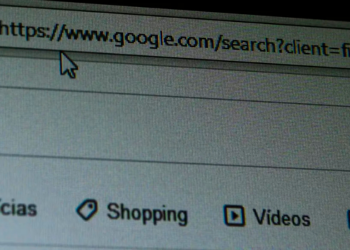 Polícia Civil do Rio realiza operação contra quadrilha especializada em fraudes no comércio eletrônico. Grupo teria causado prejuízo de R$ 12 milhões ao varejo com mais de 12 mil transações fraudulentas.