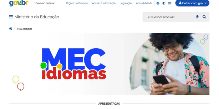 Ministério da Educação lança plataforma MEC Idiomas com cursos gratuitos de inglês e espanhol, trilhas personalizadas e recursos digitais para ampliar o ensino de línguas no Brasil.