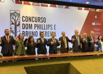 Governo brasileiro pediu desculpas às famílias de Dom Phillips e Bruno Pereira por falas consideradas difamatórias. Medida integra acordo com a CIDH.