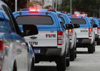 A Polícia Militar do Rio de Janeiro montou um esquema especial de segurança para a estreia do Brasil na Copa de 2026. O reforço inclui policiamento ampliado, monitoramento e atuação em pontos como Alzirão e Fan Fest de Copacabana.