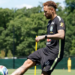 Neymar participou parcialmente do treino da Seleção Brasileira antes do jogo contra o Haiti na Copa do Mundo. Jogador segue em recuperação de lesão na panturrilha.
