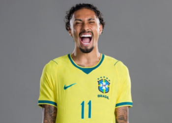 Raphinha terá lesão muscular confirmada pela CBF e poderá desfalcar a Seleção Brasileira na sequência da Copa do Mundo de 2026.