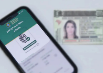 e-Título, aplicativo do TSE, permite acesso a serviços eleitorais e pode ser usado como documento digital de identificação nas eleições de 2026.