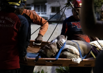 Brasil articula envio de ajuda humanitária à Venezuela após terremotos de até 7,5 graus. Governo negocia envio de insumos médicos e apoio emergencial com OPAS.