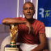 Romário anuncia que devolverá o salário recebido durante a cobertura da Copa do Mundo nos Estados Unidos e diz que seguirá participando das votações do Senado de forma remota.