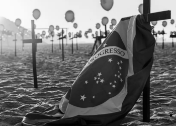 Exposição gratuita no Rio revisita a pandemia de Covid-19 com documentos, vídeos, instalações e debates sobre ciência, memória, justiça e saúde pública.