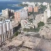 Equipes de resgate buscam sobreviventes em áreas destruídas pelos fortes terremotos que atingiram a Venezuela.