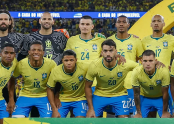 Seleção Brasileira segue preparação para a Copa do Mundo após vitória por 6 a 2. Time de Ancelotti embarca para os EUA e encara o Egito em amistoso final.
