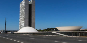 Congresso conclui votação do fim da escala 6x1. Saiba o que muda na jornada e nas folgas dos trabalhadores.