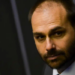 O ministro Alexandre de Moraes liberou para julgamento a ação penal contra Eduardo Bolsonaro no STF. Ex-deputado é acusado de coação no curso do processo em investigação relacionada aos desdobramentos das eleições de 2022.