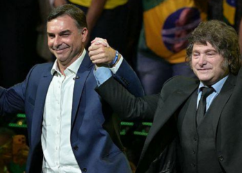 Declarações de Javier Milei contra autoridades brasileiras provocam reação de deputados e ampliam a tensão entre Brasil e Argentina.
