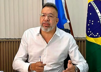 Moraes retira tornozeleiras de Márcio Canella e policial militar investigados no Rio