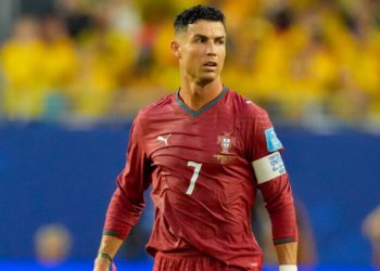 Cristiano Ronaldo deve se despedir da seleção de Portugal após a Copa do Mundo de 2026, segundo revelou sua irmã, Kátia Aveiro. Atacante soma 232 jogos e 145 gols pela equipe nacional.