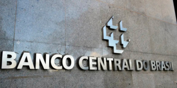 O governo federal autorizou concursos para a Receita Federal e o Banco Central, com 316 vagas. Editais deverão ser publicados em até seis meses.