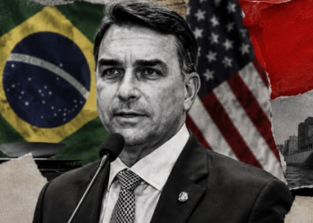 O Palácio do Planalto criticou Flávio Bolsonaro após participação em audiência nos EUA sobre tarifas contra produtos brasileiros e acusou o senador de agir contra os interesses do país.