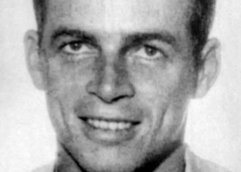 A UFRJ concedeu diploma póstumo a Stuart Angel, morto pela ditadura militar em 1971. A cerimônia homenageou sua trajetória e destacou a importância da memória histórica.
