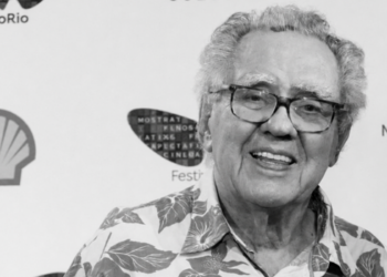 Lula anunciou três dias de luto oficial pela morte do produtor Luiz Carlos Barreto, aos 98 anos, e destacou seu legado para o cinema nacional.