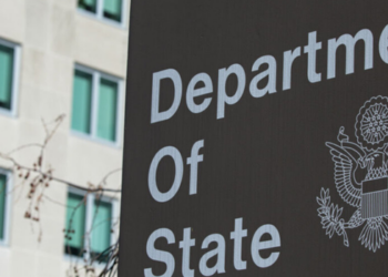 Estados Unidos negam tentativa de interferência nas eleições brasileiras após o Itamaraty recusar vistos de dois representantes do Departamento de Estado.