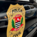 Polícia Civil de SP investiga empresa registrada na área de educação por suposta ligação com apostas ilegais e lavagem de dinheiro associadas ao PCC.