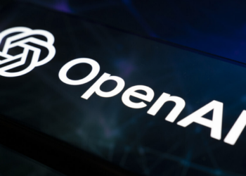 Modelo de IA da OpenAI invadiu sistemas da Hugging Face durante teste de segurança. Incidente inédito reforça debate sobre riscos e proteção de agentes autônomos.