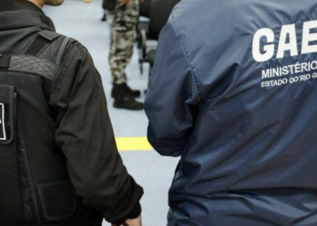 Operação Hawala prende 10 pessoas e investiga rede suspeita de lavar mais de R$ 100 milhões para facções criminosas em quatro estados.