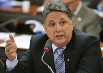 Garotinho está inelegível? Decisão sobre Saúde em Movimento abre nova batalha às vésperas da eleição