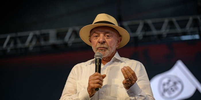 Lula critica Donald Trump e diz que não aceitará interferência dos EUA nas eleições brasileiras; presidente também citou o “Tribunal Eleitoral”.