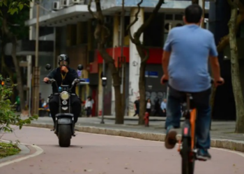 Rio começa a usar dinamômetros para fiscalizar bicicletas elétricas, autopropelidos e ciclomotores. Nova ciclofaixa de 7,2 km estreia domingo na Zona Sul.