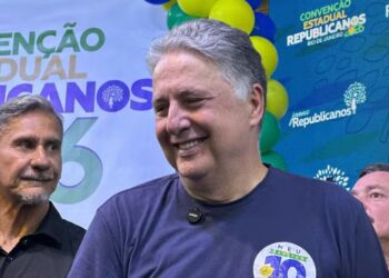 Justiça Eleitoral restringe campanha de Garotinho após condenação por improbidade administrativa. Entenda o que muda.