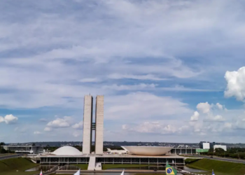 Congresso Nacional inicia o segundo semestre com agenda enxuta, projetos pendentes, votação do Orçamento e análise de vetos antes das eleições de 2026.