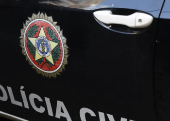 Polícia Civil cumpre 12 mandados no RJ e em Minas Gerais contra suspeitos de adulterar medidores usados na distribuição de gás natural.