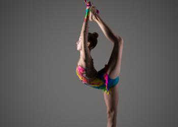 Brasil disputa o Mundial de Ginástica Rítmica em Frankfurt, competição que também vale vagas para os Jogos Olímpicos de Los Angeles 2028.