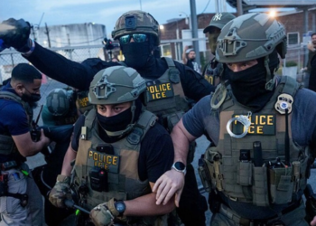  ICE avalia investir até US$ 20 milhões em milhares de luvas G.L.O.V.E. com descarga elétrica para contenção durante operações migratórias.